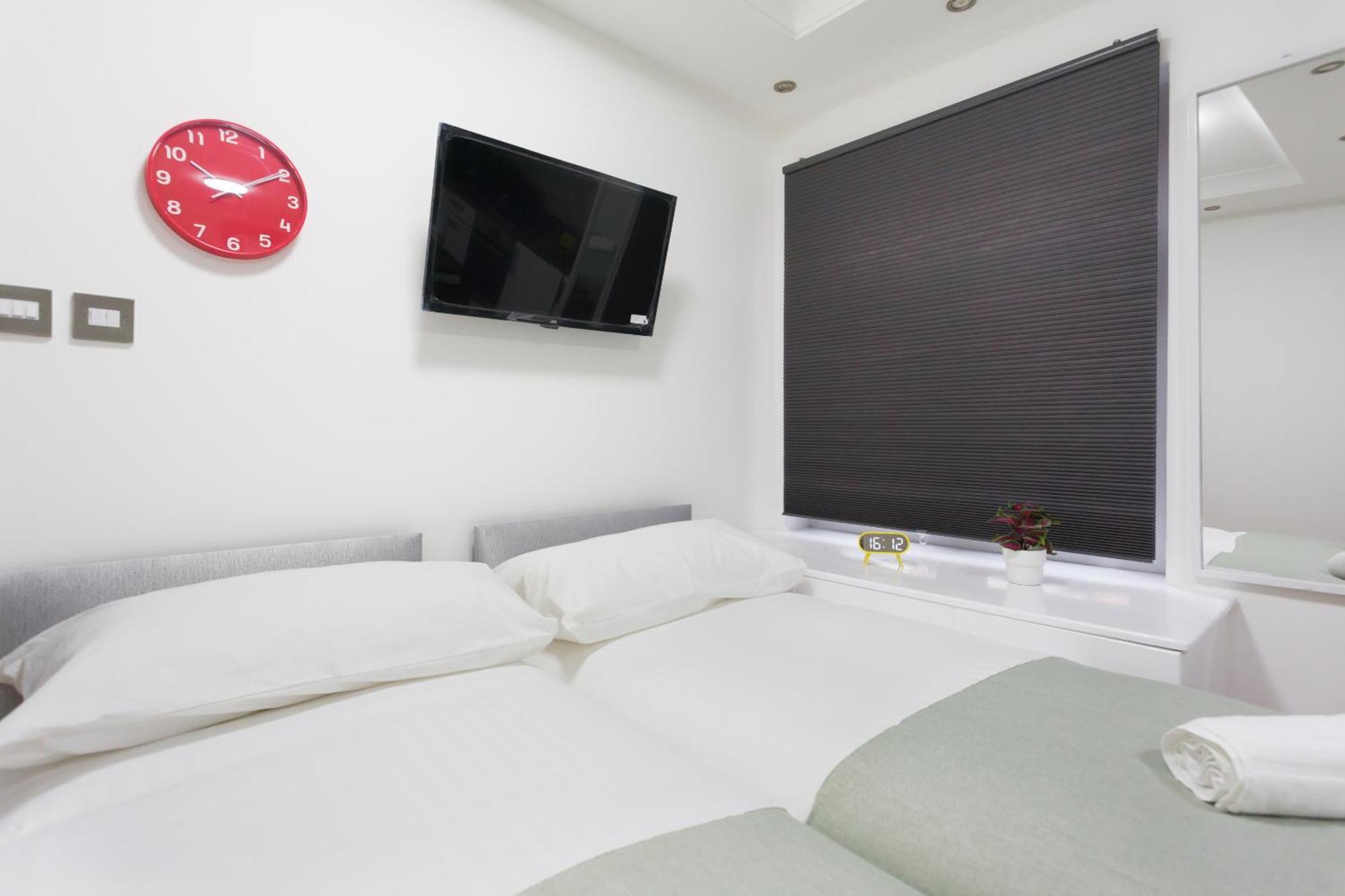 Eurostar Budget Rooms - Next To Kings Cross & Eurostar Train Station London Exterior photo