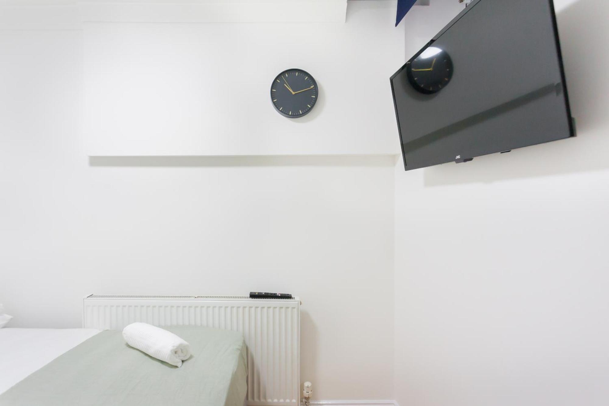 Eurostar Budget Rooms - Next To Kings Cross & Eurostar Train Station London Exterior photo