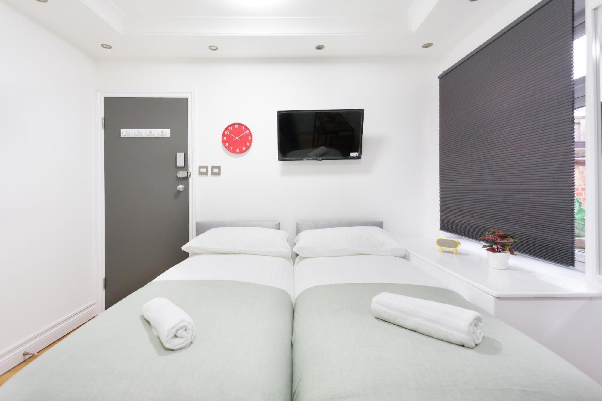 Eurostar Budget Rooms - Next To Kings Cross & Eurostar Train Station London Exterior photo